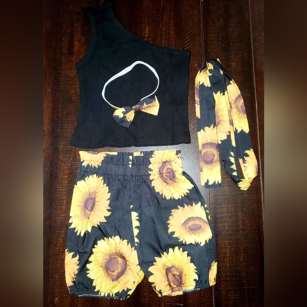 Sunflower Print Kids Outfit with Black Top NIB Sz: 2-3years Old - Picture 6 of 11